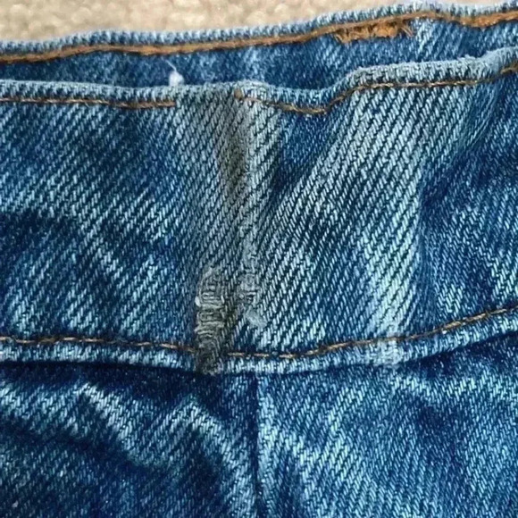 1970s Vintage orange tag label Levi high rise distressed jean shorts - Picture 4 of 7